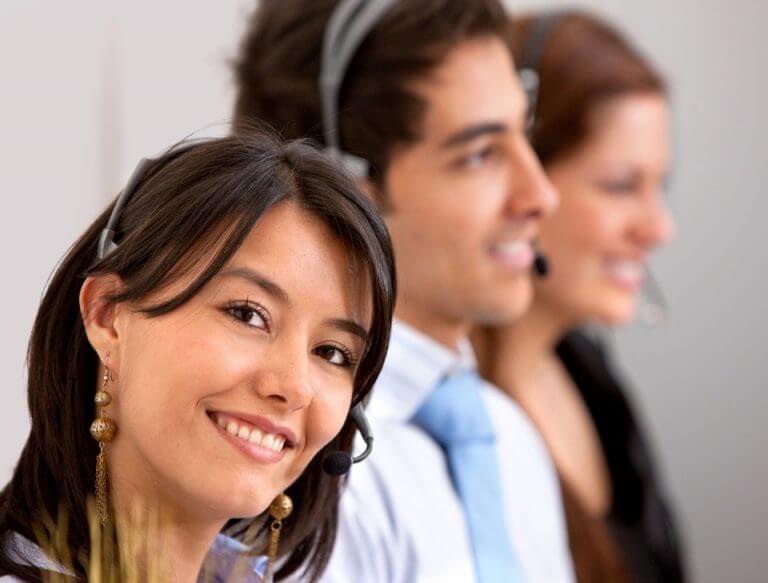 Image of three Signius call center reps providing customer care services