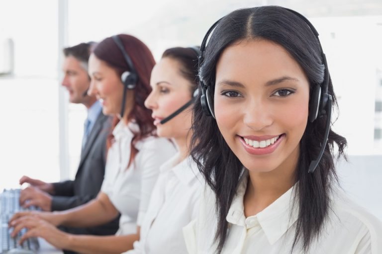 Image of Signius live agents in a call center